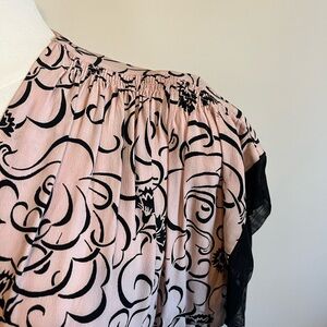 Vintage 1940'S Pink and Black Rayon Floral Print Peplum
Dress Size 4